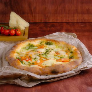 Піца з куркою та соусом Песто Гранде (750г)