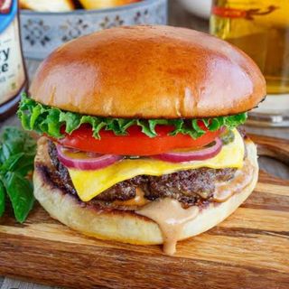 БУРГЕР З ТЕЛЯТИНОЮ