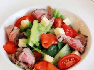 Салат з ростбіфом (290г)