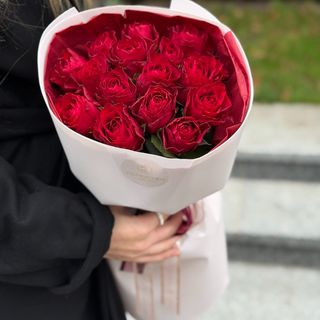 Букет з 15 троянд червоних