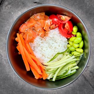 Боул з лососем і рисом (250г)