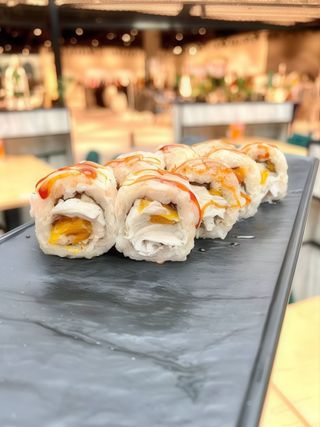 Філадельфія з креветкою та манго (220 г)