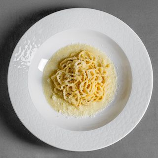 Паста Качіо е пепе (228г)