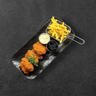 Крила з картоплею фрі ( 480г )