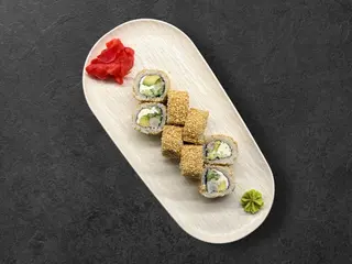 Каліфорнія з креветкою в кунжуті (220г)