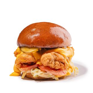 Велетень з кріспі куркою