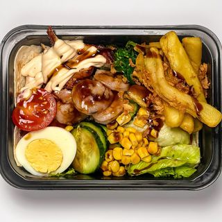 Шава боул з куркою та креветками