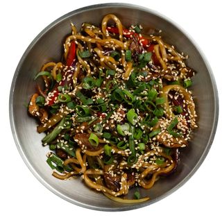 Локшина смажена чоу мейн (на вибір) (300г)