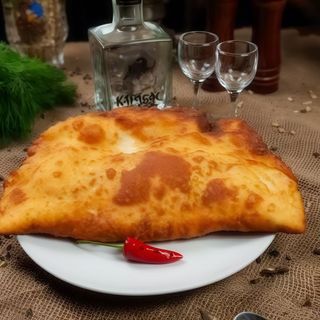 Чебурек з сиром та зеленню (190г)