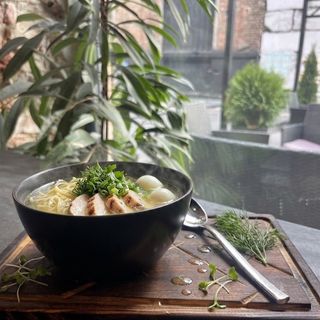 Бульйон курячий з локшиною