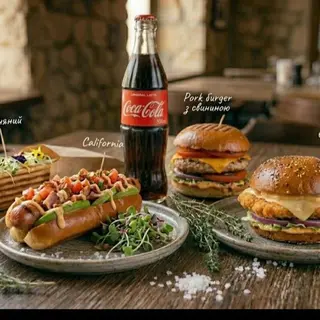 Хот-дог California+хот-дог Весняний+бургер зі свининою+бургер з куркою