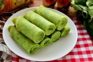 Млинці шпинатні із сулугуні (1кг), заморожений напівфабрикат