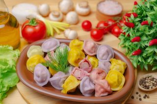 Пельмені кольорові з індичкою (1кг), заморожений напівфабрикат