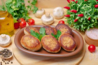 Котлети курячі (1кг), заморожений напівфабрикат