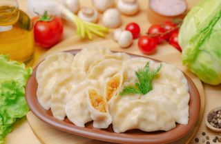 Вареники з капустою (1кг), заморожений напівфабрикат