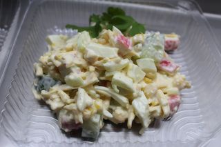 Салат з крабових паличок (140г)