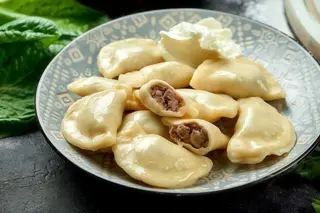Пироги з м'ясом/пельмені домашні (200/5г)
