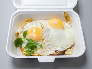 Яєчня з беконом та цибулею (2/22/14г)