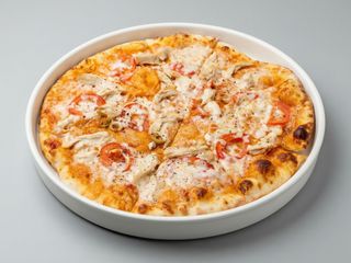 Піца з куркою (420г)