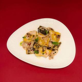 Равіолі з качкою та соусом з лісових грибів (280 г)