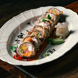 Гарячий рол без рису з тунцем, лососем та манго(310г)