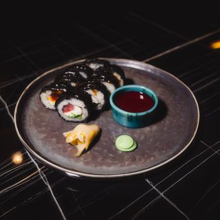 	Рол темпура з лососем