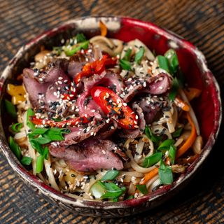 Ніжний удон Nikkei Beef