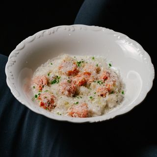 Трюфельні ньокі з лососем власного копчення