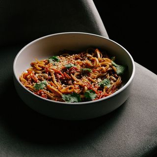 Локшина удон зі смаженими овочами та ароматною олією (250г)