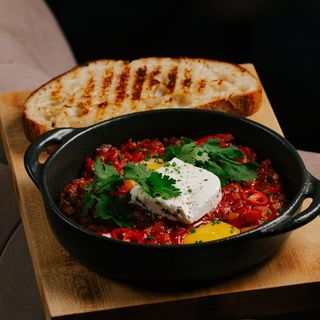 Шакшука з фетою