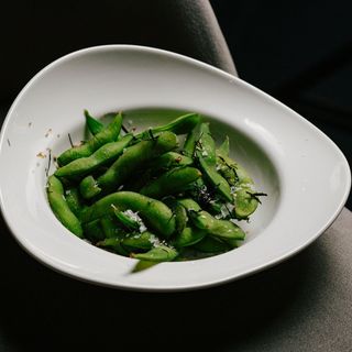 Боби Едамаме