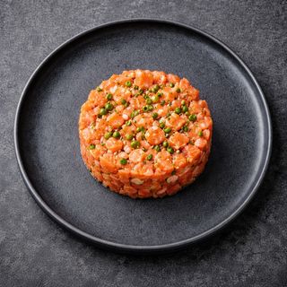 Тартар з ніжного лосося (150г)
