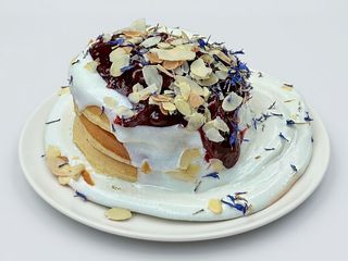 Панкейки з вишеньками