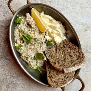 Рієт зі скумбрії