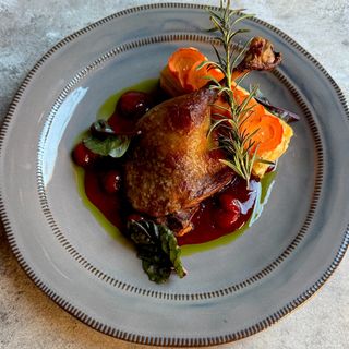 Качина ніжка з гратеном з коренеплодів