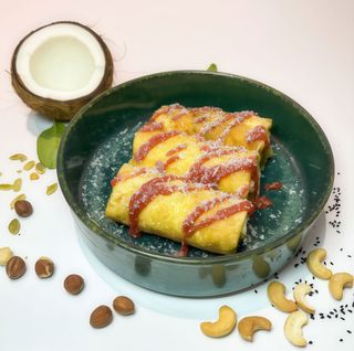 Млинці з сиром та фініками