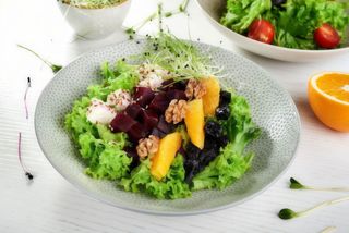Салат з печеним буряком, апельсином та сиром Фета (240/20г)