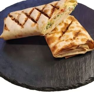 Сулугуні в лаваші