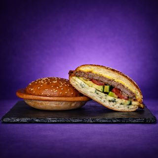 UFO burger Біф з сиром дорблю (290г)