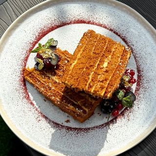 Торт медівник