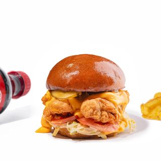 Велетень з кріспі куркою меню