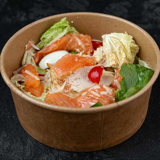 Салат Цезар з сьомгою (210г)
