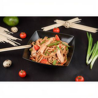 Локшина з куркою (400г)