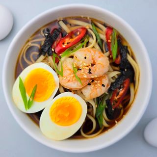 Суп Рамен із креветками гострий (440г)