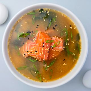 Місо-суп з лососем (350г)