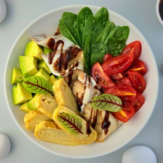 Поке з вугром (370г)