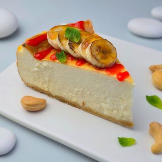 CheeseCake з мангово-вишневим кюлі (240г)