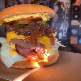 НОВИНКА! КАРАМЕЛЬНИЙ бургер