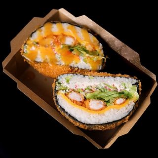 Суші бургер з креветками в паніровці. (300г)