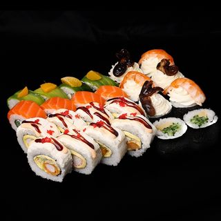 Сет «Фірмовий». (900г/24шт)